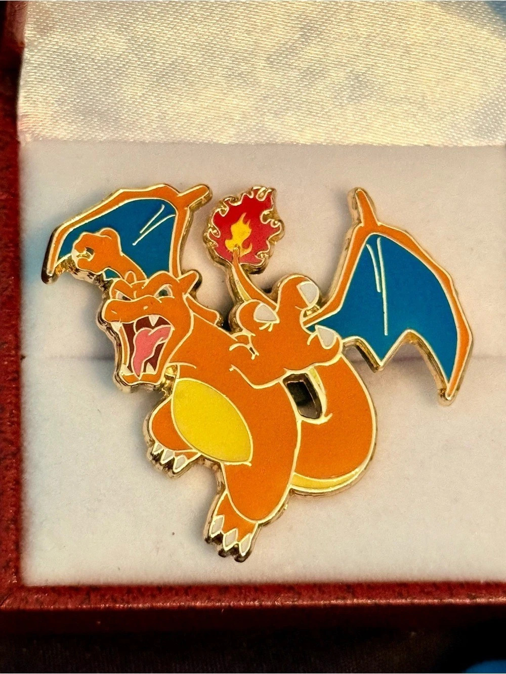 Pokemon Charizard Enamel Collector Pin 2017 Gold Tone Lapel Badge